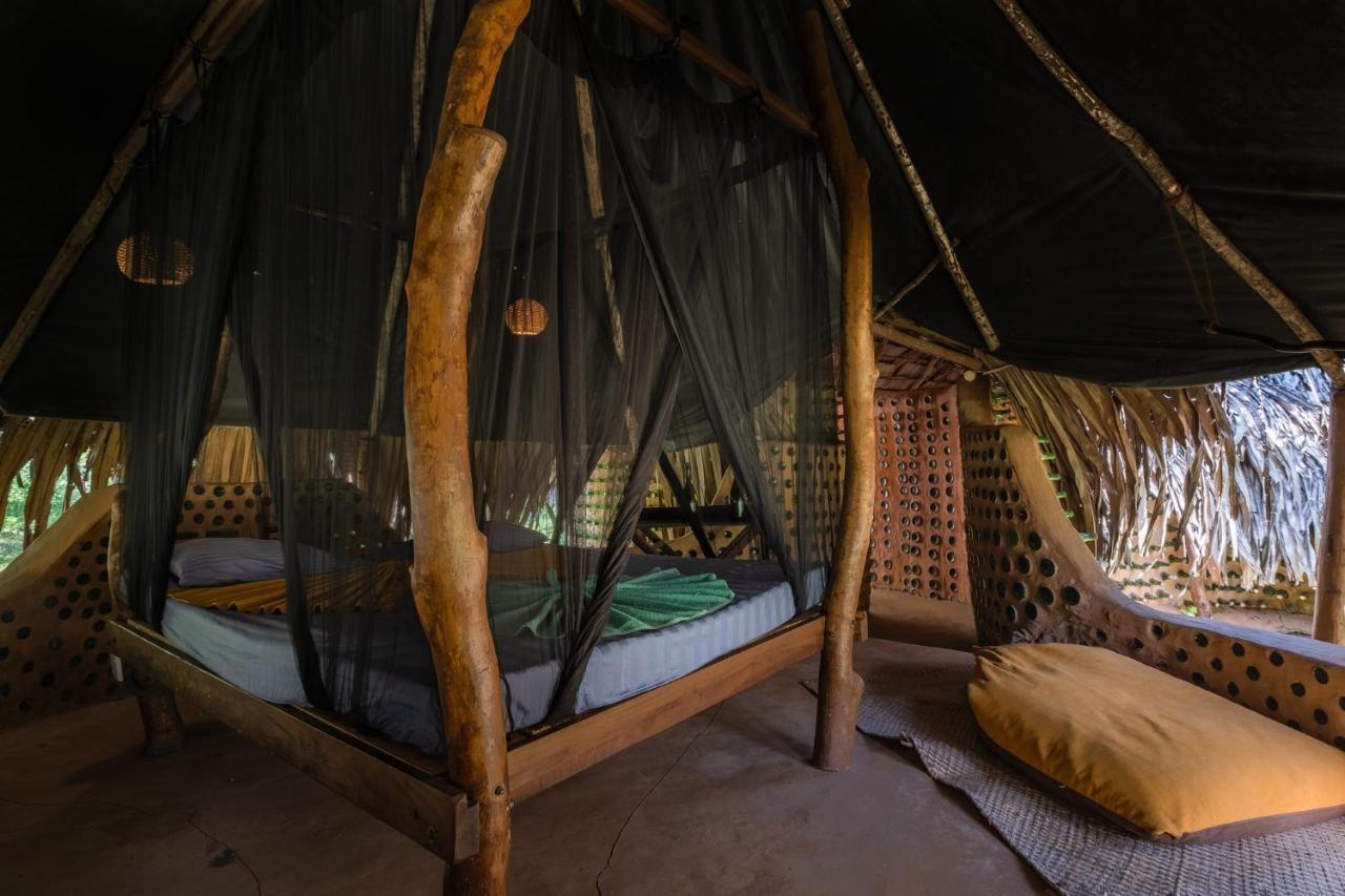 Banyan Camp Villa Hambegamuwa Exterior foto