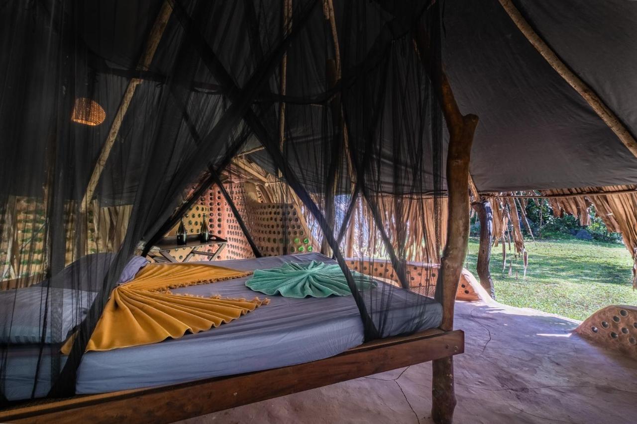 Banyan Camp Villa Hambegamuwa Exterior foto