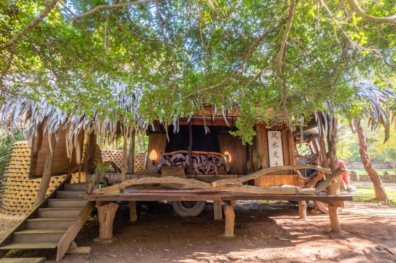 Banyan Camp Villa Hambegamuwa Exterior foto